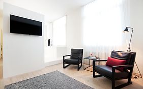 Maison Nationale City Flats & Suites  5*